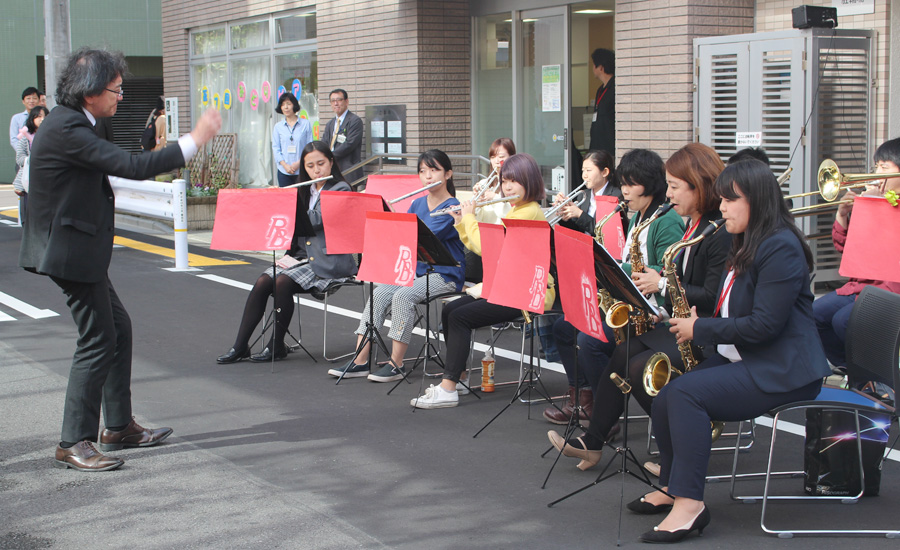 吹奏楽部が第７回みどりピアまつりに出演しました